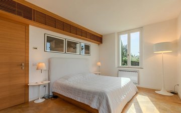 Property slide 16