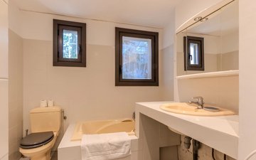 Property slide 10