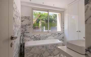 Property slide 19