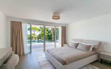 Property slide 7