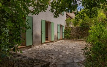 Property slide 8