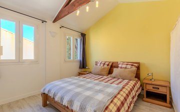 Property slide 17