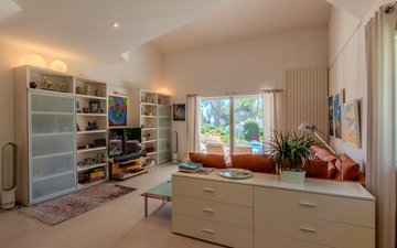 Property slide 7
