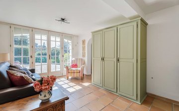 Property slide 16