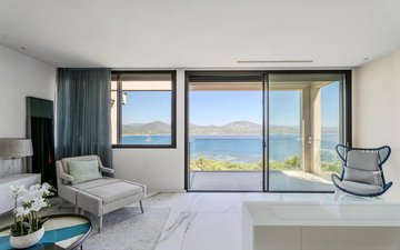 Property slide 18