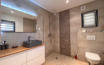 Property slide 14