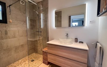 Property slide 16