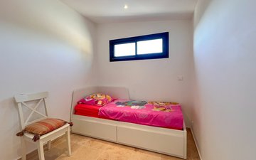 Property slide 17