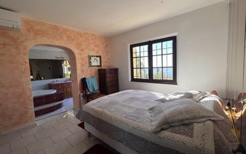 Property slide 10