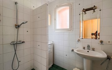 Property slide 12