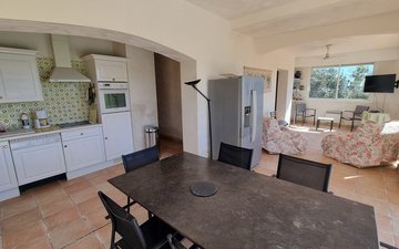 Property slide 10