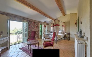 Property slide 18