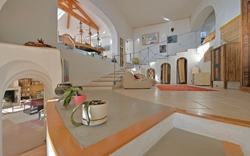 Property slide 16