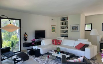 Property slide 18