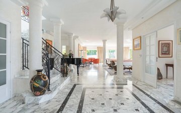 Property slide 9