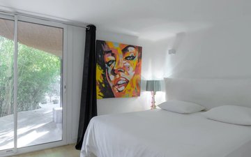 Property slide 10