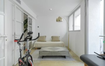 Property slide 15