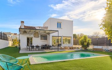Property slide 4