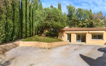 Property slide 17