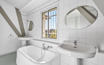 Property slide 18