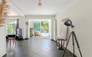 Property slide 7