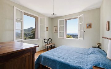Property slide 17