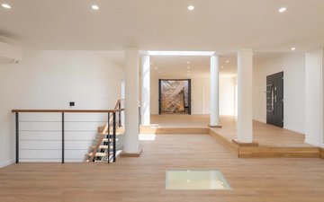 Property slide 4