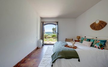 Property slide 17