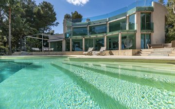 Property slide 15