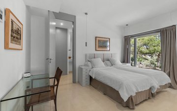 Property slide 18