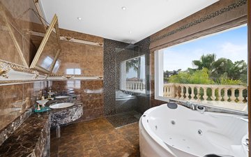 Property slide 10