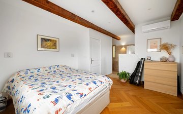Property slide 19