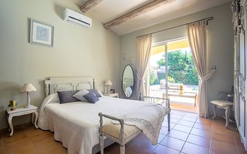 Property slide 16