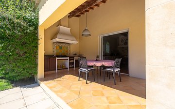 Property slide 6