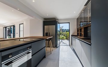 Property slide 10