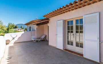 Property slide 11
