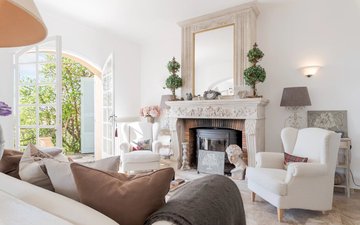 Property slide 10