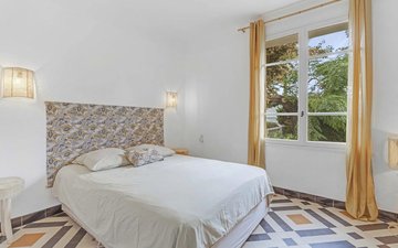 Property slide 11