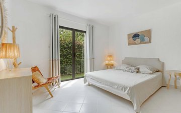 Property slide 8