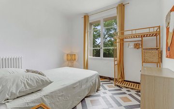 Property slide 9