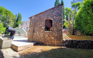 Property slide 15