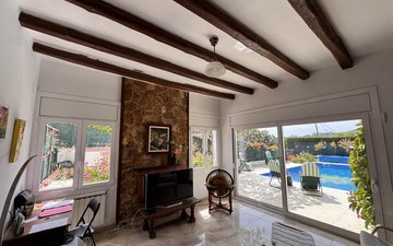 Property slide 15