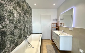 Property slide 19