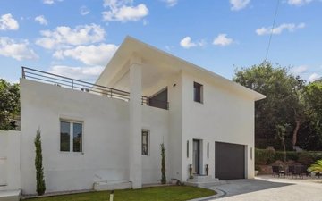 Property slide 9