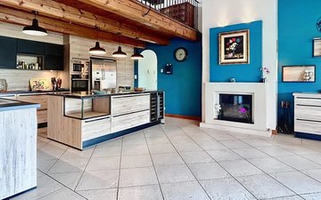 Property slide 16