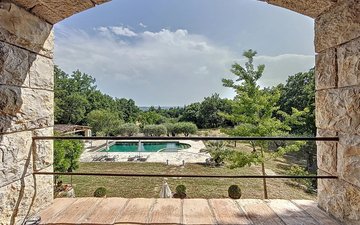 Property slide 14