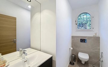Property slide 11