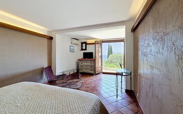 Property slide 8