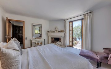 Property slide 15