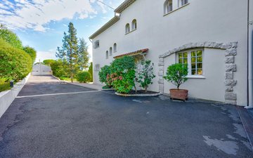 Property slide 9